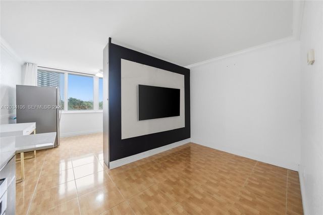 19201 Collins Avenue 341, Sunny Isles Beach, FL 33160