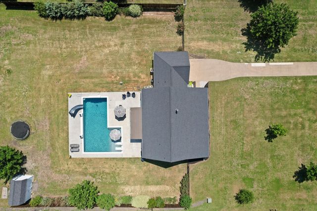 203 Mulkey Road, Waxahachie, TX 75167