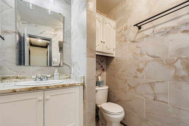 7407 Gayglen Drive, Dallas, TX 75217