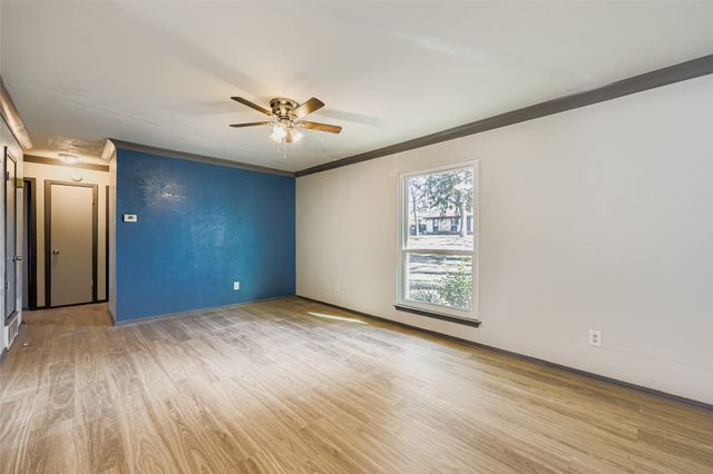 7407 Gayglen Drive, Dallas, TX 75217