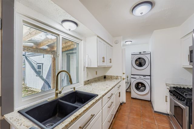 7407 Gayglen Drive, Dallas, TX 75217