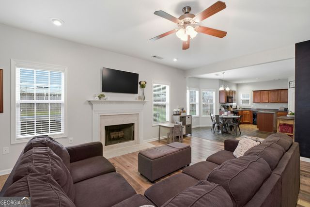 2734 Sedgeview Way, Buford, GA 30519