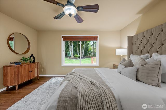 13415 NE 119th Way, Redmond, WA 98052