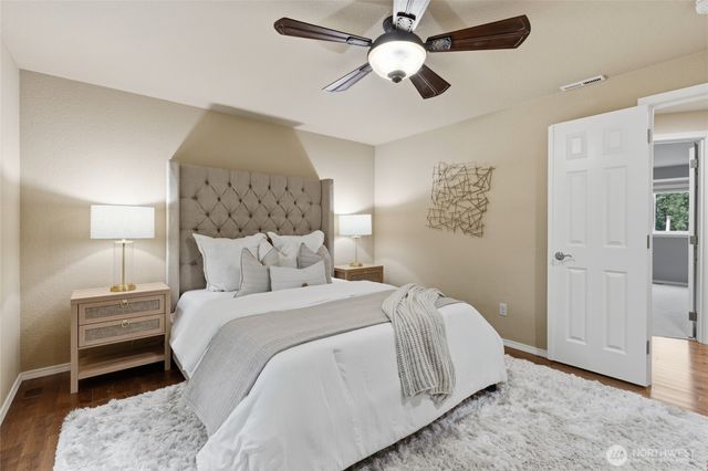 13415 NE 119th Way, Redmond, WA 98052