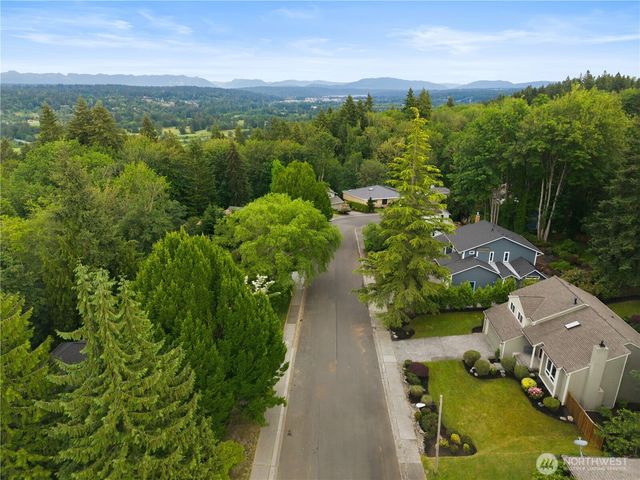 13415 NE 119th Way, Redmond, WA 98052