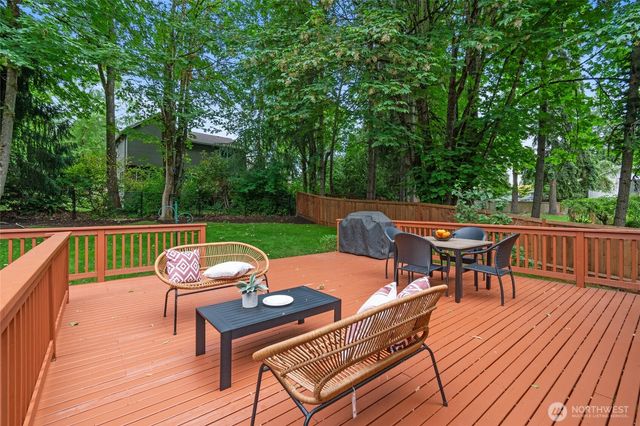 13415 NE 119th Way, Redmond, WA 98052