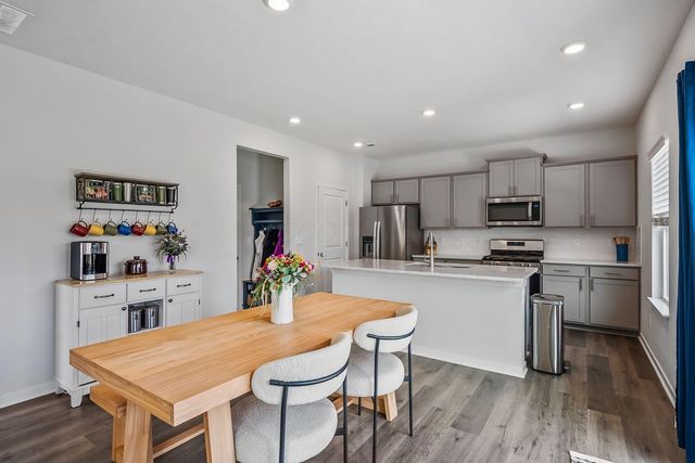 888 Sunny Vale Drive, Delaware, OH 43015