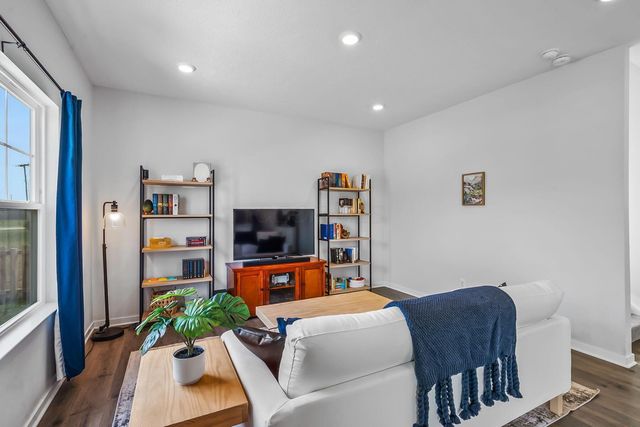 888 Sunny Vale Drive, Delaware, OH 43015