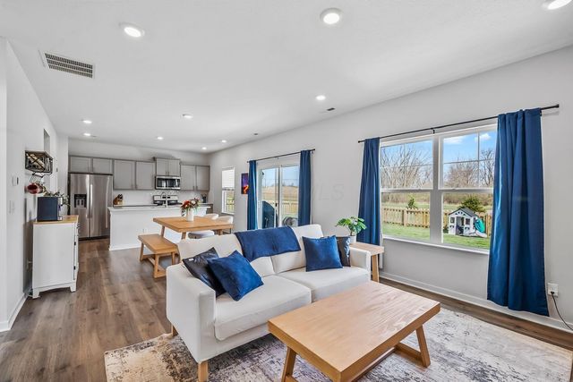 888 Sunny Vale Drive, Delaware, OH 43015