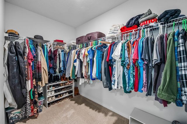 888 Sunny Vale Drive, Delaware, OH 43015