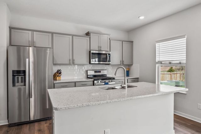 888 Sunny Vale Drive, Delaware, OH 43015