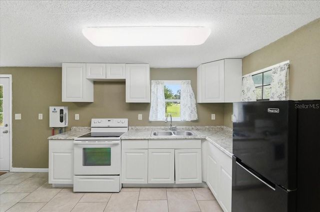 2418 JUNGLE STREET, Lakeland, FL 33801