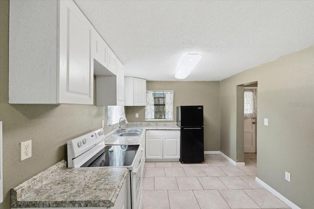 2418 JUNGLE STREET, Lakeland, FL 33801