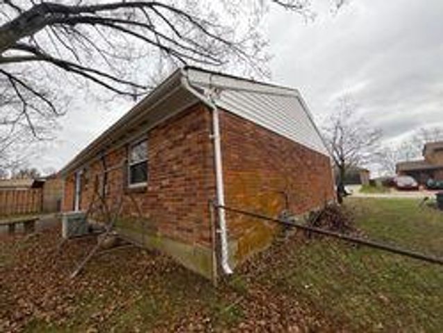 212 Merravay Drive, Florence, KY 41042