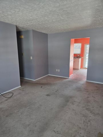 212 Merravay Drive, Florence, KY 41042