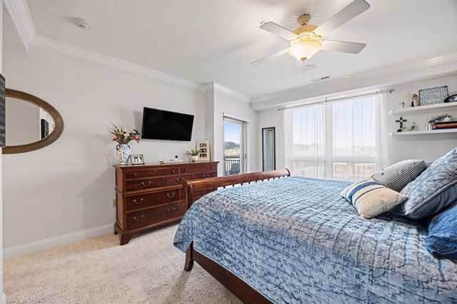 101 Harbor Greene Drive, W405, Bellevue, KY 41073