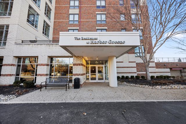 101 Harbor Greene Drive, W405, Bellevue, KY 41073