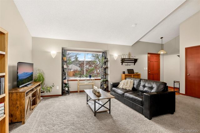 17229 E Crestline Avenue, Centennial, CO 80015