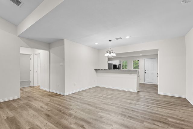 1345 Tawakoni Drive, West Tawakoni, TX 75474