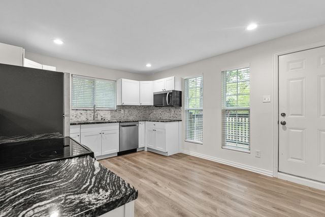 1345 Tawakoni Drive, West Tawakoni, TX 75474