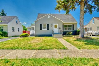 41 Farleigh Ave, Rochester, NY 14606