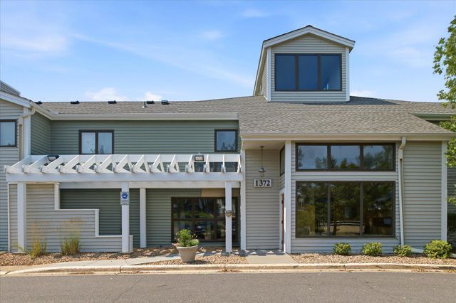 1372 Carling Drive 307, Saint Paul, MN 55108