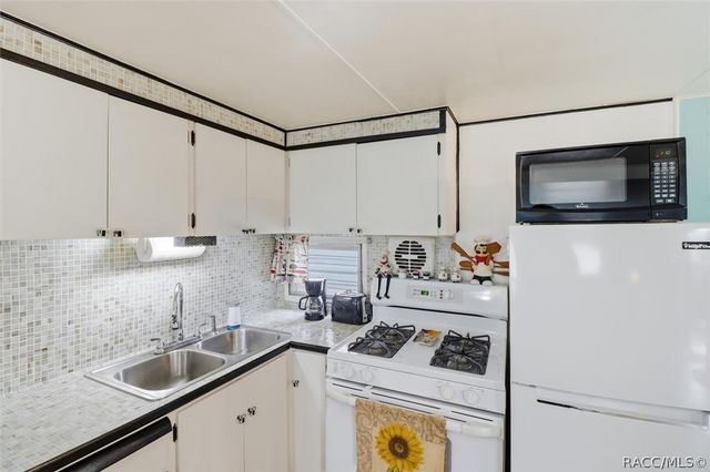 1161 N Beach Park Drive, Inverness, FL 34453