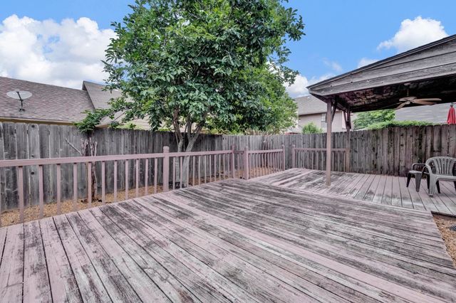 2942 MILLERS POND DR, Memphis, TN 38119