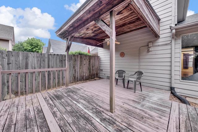2942 MILLERS POND DR, Memphis, TN 38119