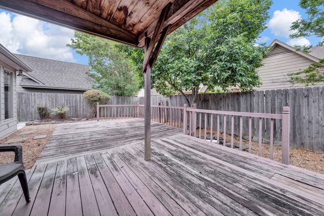 2942 MILLERS POND DR, Memphis, TN 38119