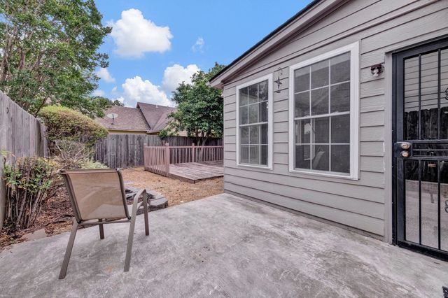 2942 MILLERS POND DR, Memphis, TN 38119