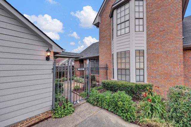 2942 MILLERS POND DR, Memphis, TN 38119
