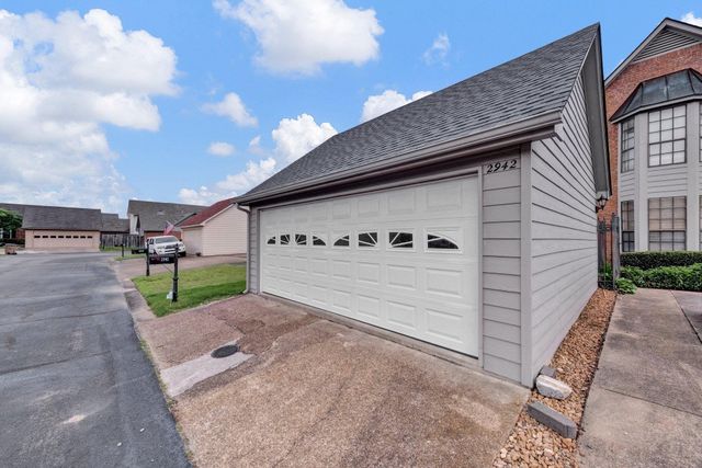 2942 MILLERS POND DR, Memphis, TN 38119