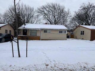 7873 W Palmetto AVENUE, Milwaukee, WI 53218