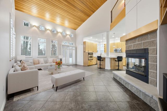 5027 Rose Creek Parkway S, Fargo, ND 58104