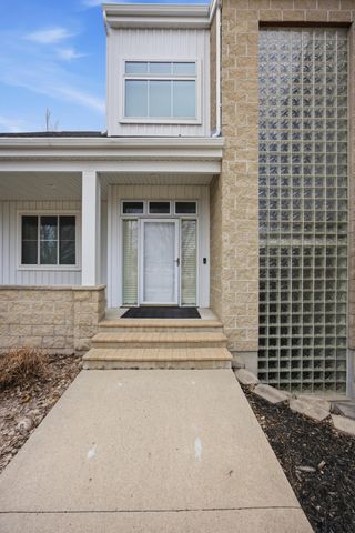 5027 Rose Creek Parkway S, Fargo, ND 58104