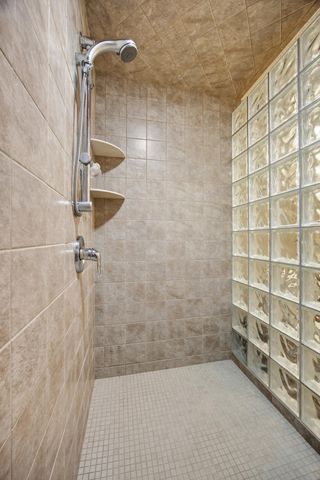 5027 Rose Creek Parkway S, Fargo, ND 58104