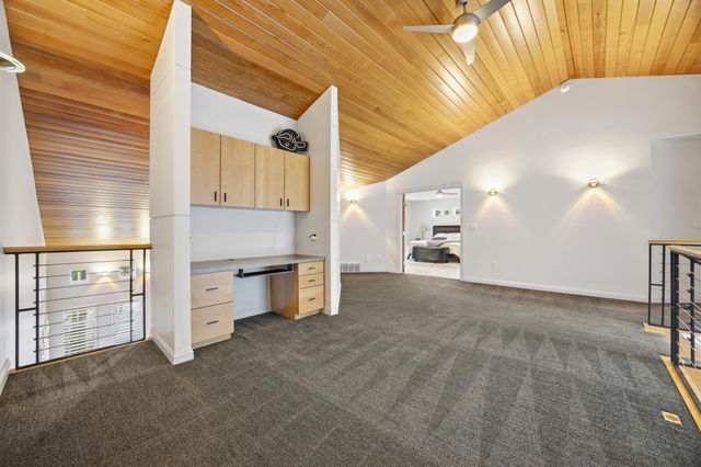 5027 Rose Creek Parkway S, Fargo, ND 58104