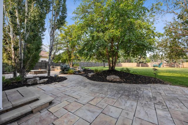 5027 Rose Creek Parkway S, Fargo, ND 58104