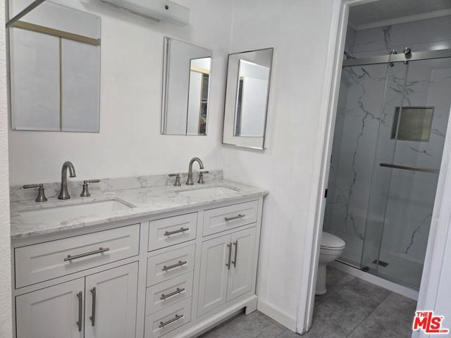 8535 W West Knoll Drive 301, West Hollywood, CA 90069