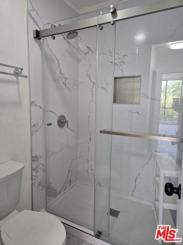 8535 W West Knoll Drive 301, West Hollywood, CA 90069