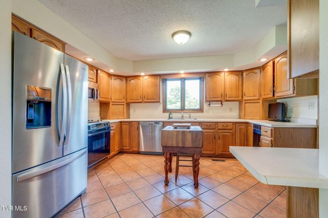 106 Margo Drive, Johnson City, TN 37601