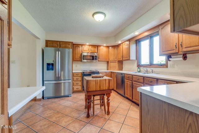 106 Margo Drive, Johnson City, TN 37601
