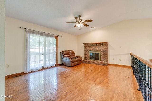 106 Margo Drive, Johnson City, TN 37601