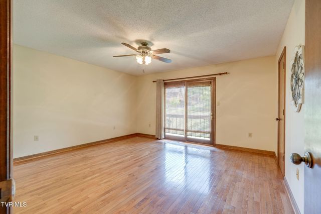 106 Margo Drive, Johnson City, TN 37601