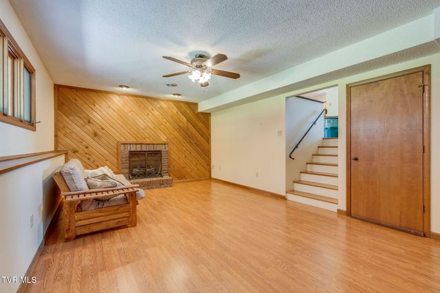 106 Margo Drive, Johnson City, TN 37601