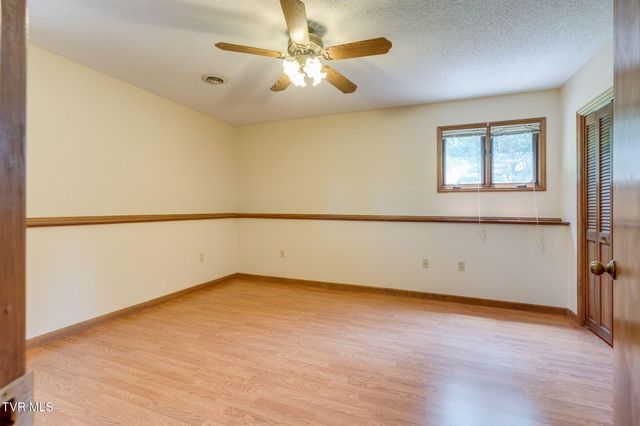 106 Margo Drive, Johnson City, TN 37601