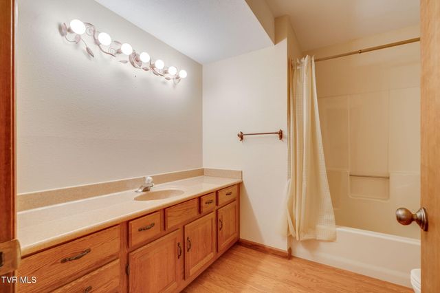 106 Margo Drive, Johnson City, TN 37601