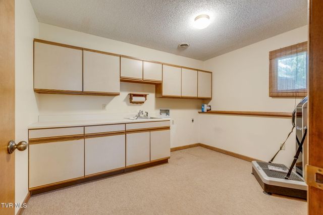 106 Margo Drive, Johnson City, TN 37601