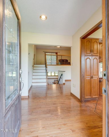 106 Margo Drive, Johnson City, TN 37601